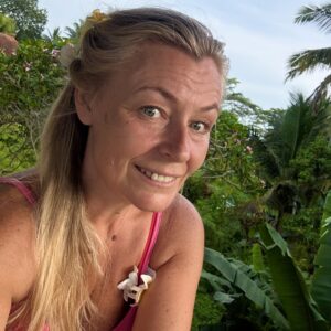 Noore kuu naistehommik BALI PUUDUTUS